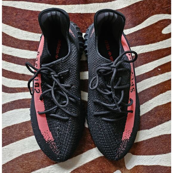 Adidas Yeezy Boost 350 V2 Low Red Stripe Core Black SZ 11 MENS BY9612 - Picture 2 of 8